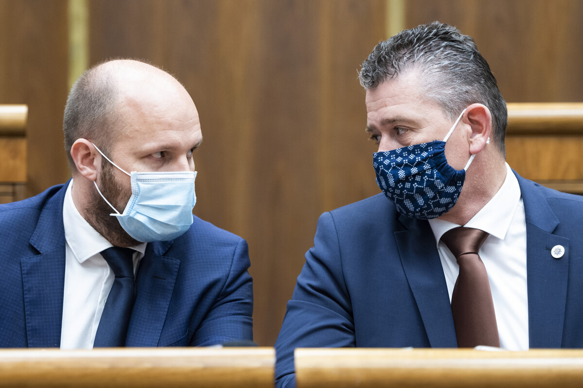 Mikulec Predlozil Zakon O Ochrane Pred Legalizaciou Prijmov Z Trestnej Cinnosti Sme
