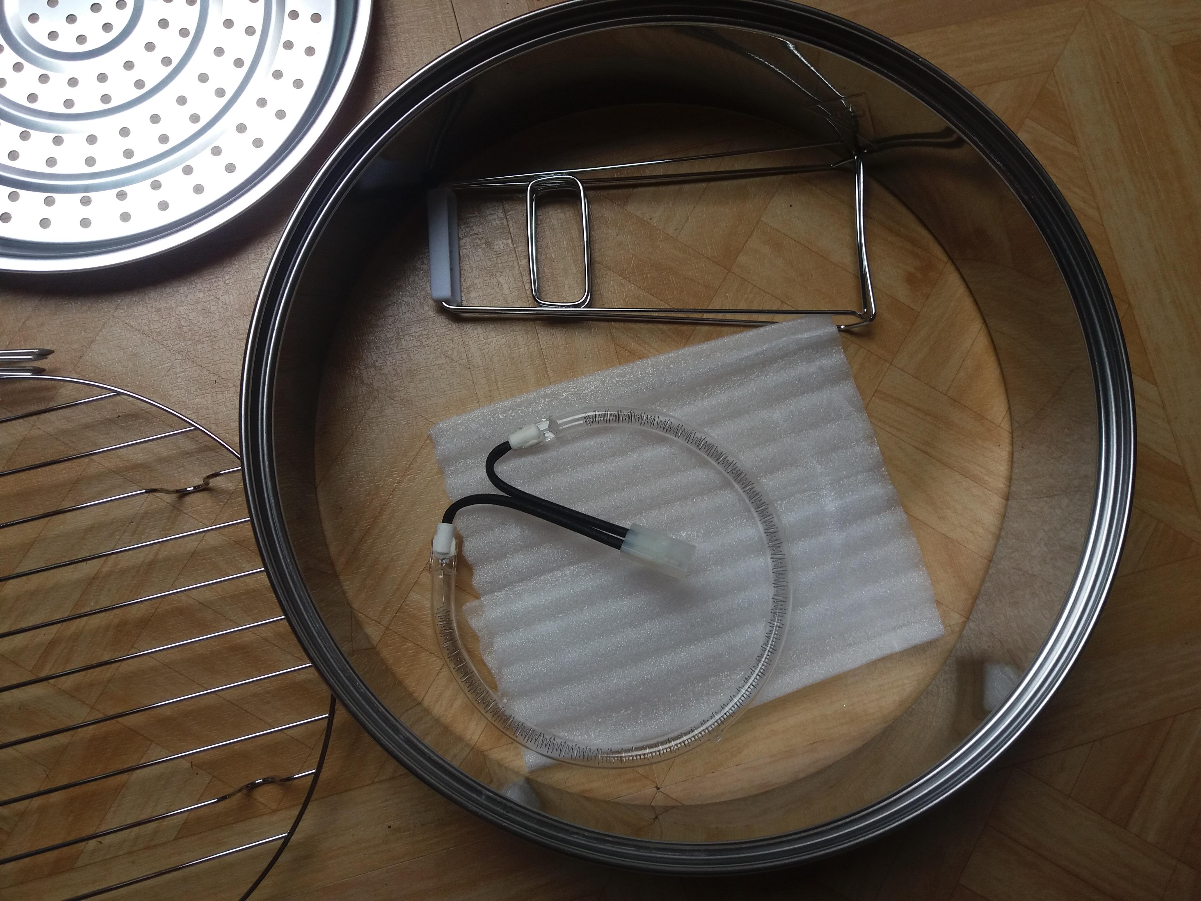 Andrew James Halogen oven accessories in DH4 Herrington for £10.00 for