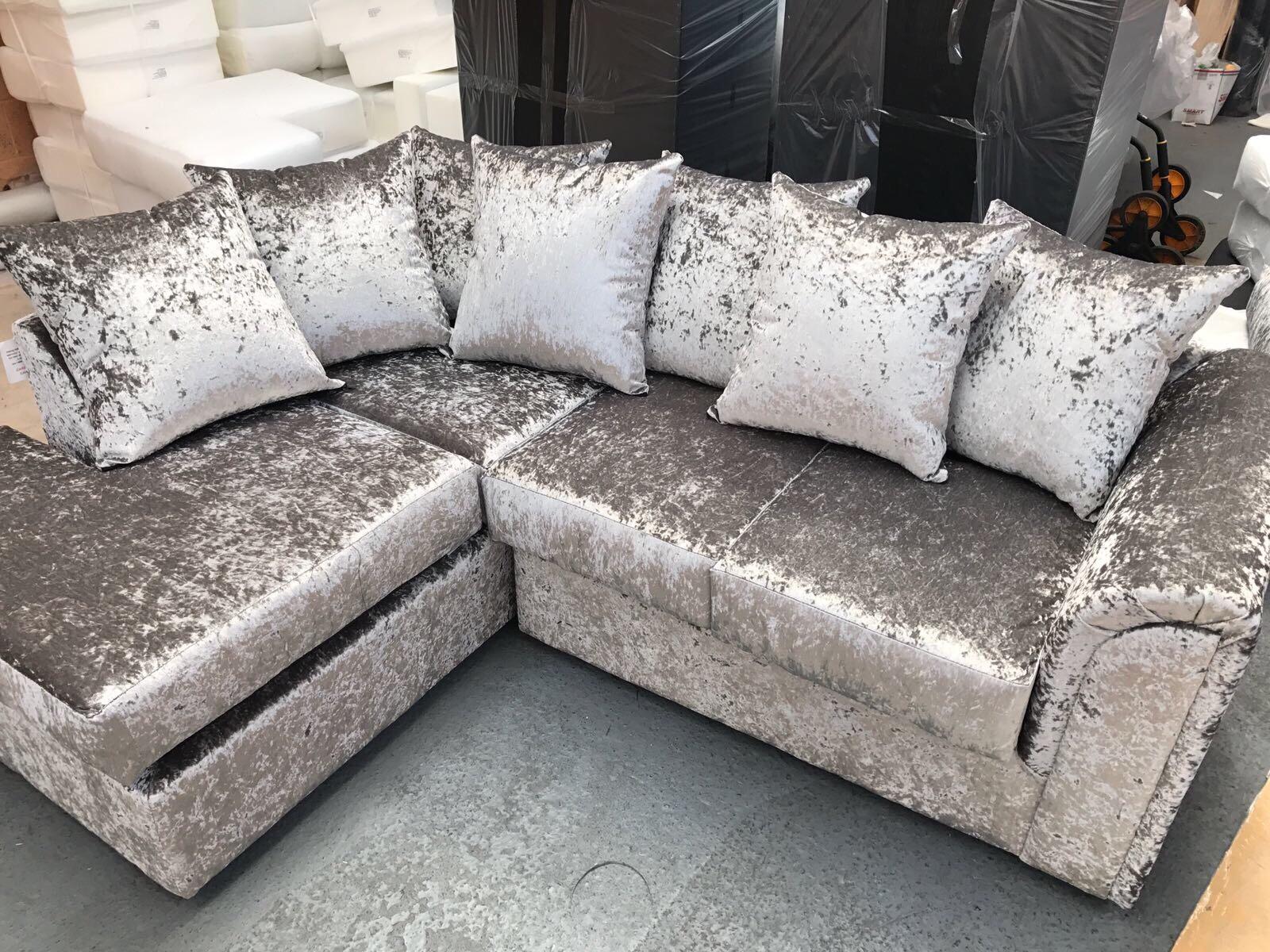 Crushed velvet corner sofa in S65 Rotherham für £ 400,00 zum Verkauf Shpock AT