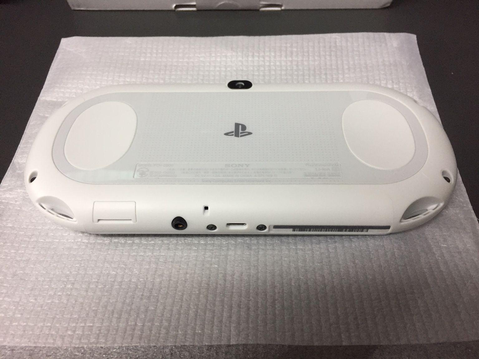 PS Vita Slim Rare Glacier White As new. in B77 Dosthill for £150.00