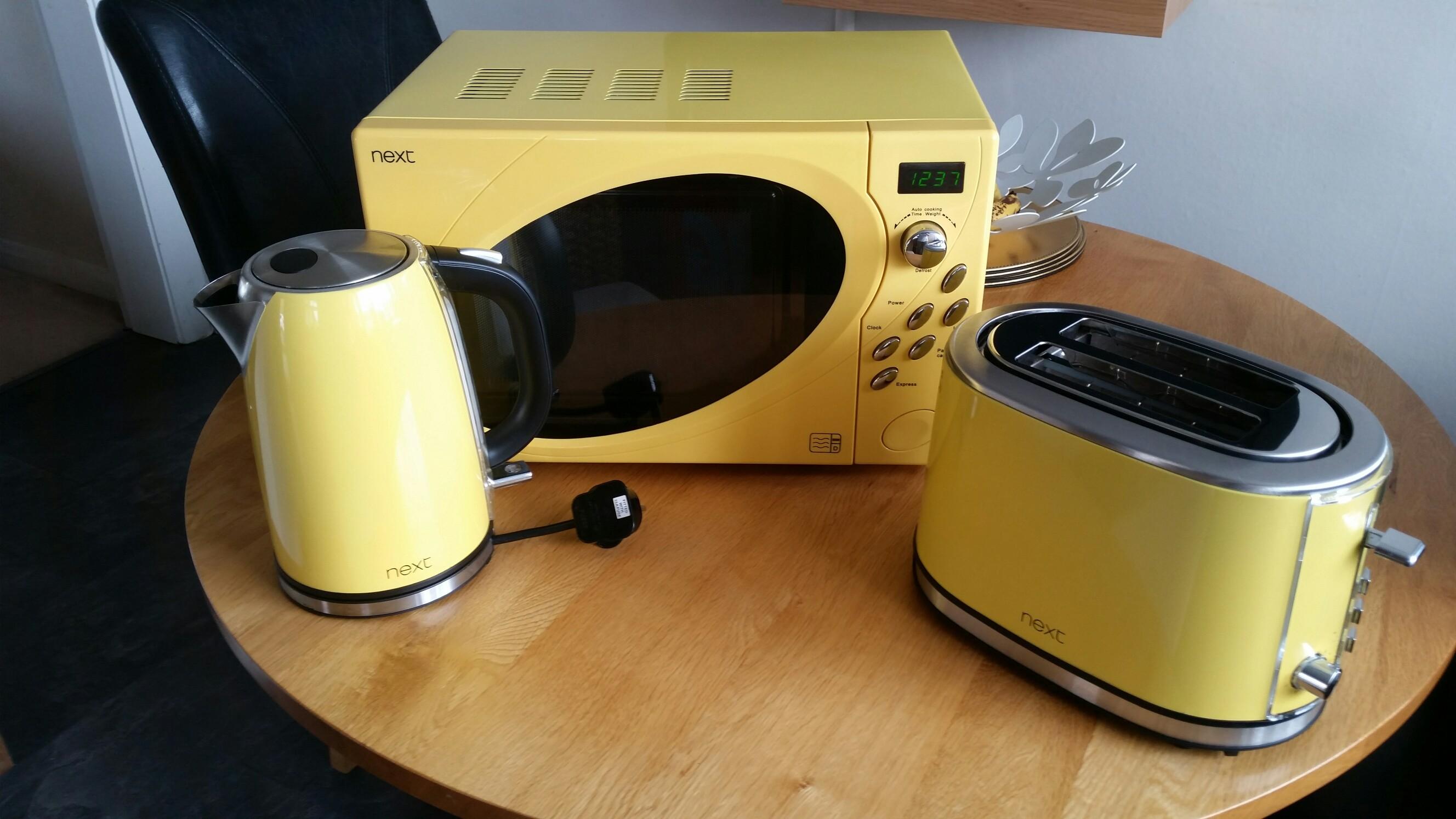 Next kettle toaster and microwave in WF15 Liversedge for £55.00 for