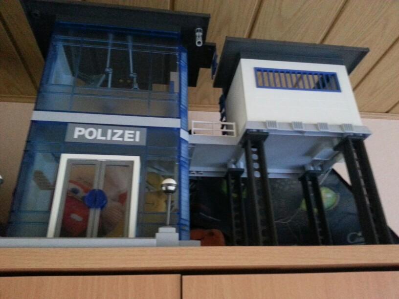 Playmobil Polizei station in 56206 Hilgert für € 40,00 zum Verkauf