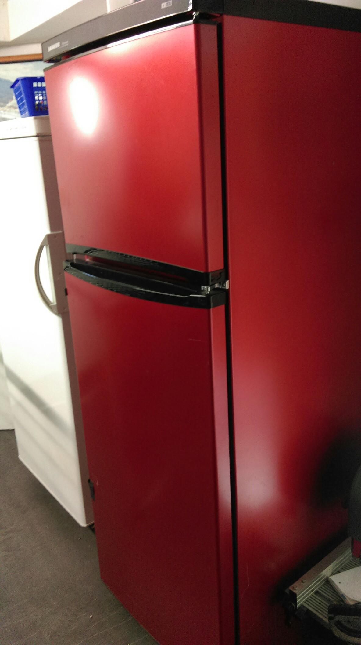 LIEBHERR Gefrierfach-Kühlschrank-Kombi in 6922 Wolfurt für gratis zum