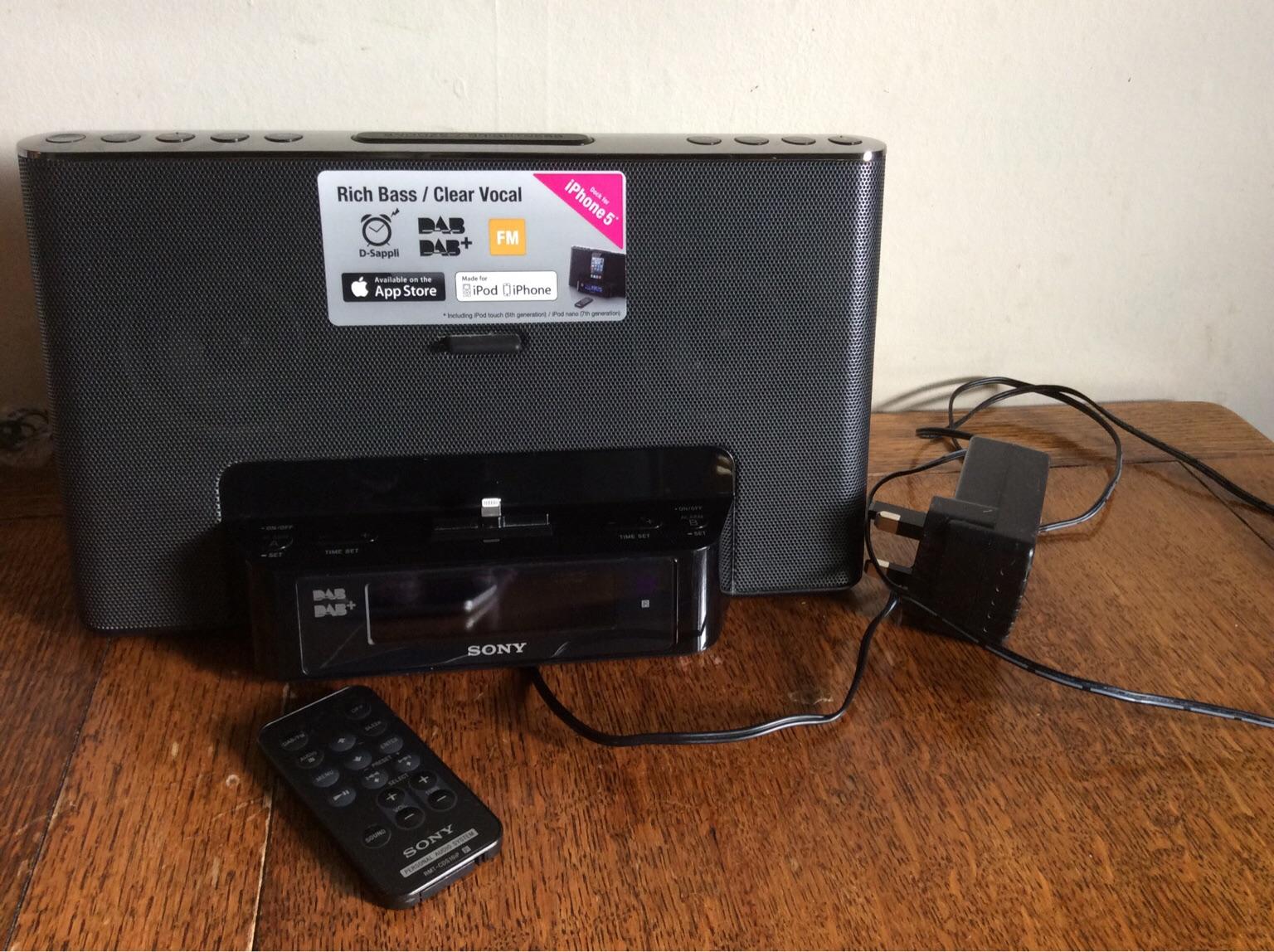 Sony XDRDS16iPN iPod/iPhone dock/DAB/Alarm in LE3 Leicester for £55.00