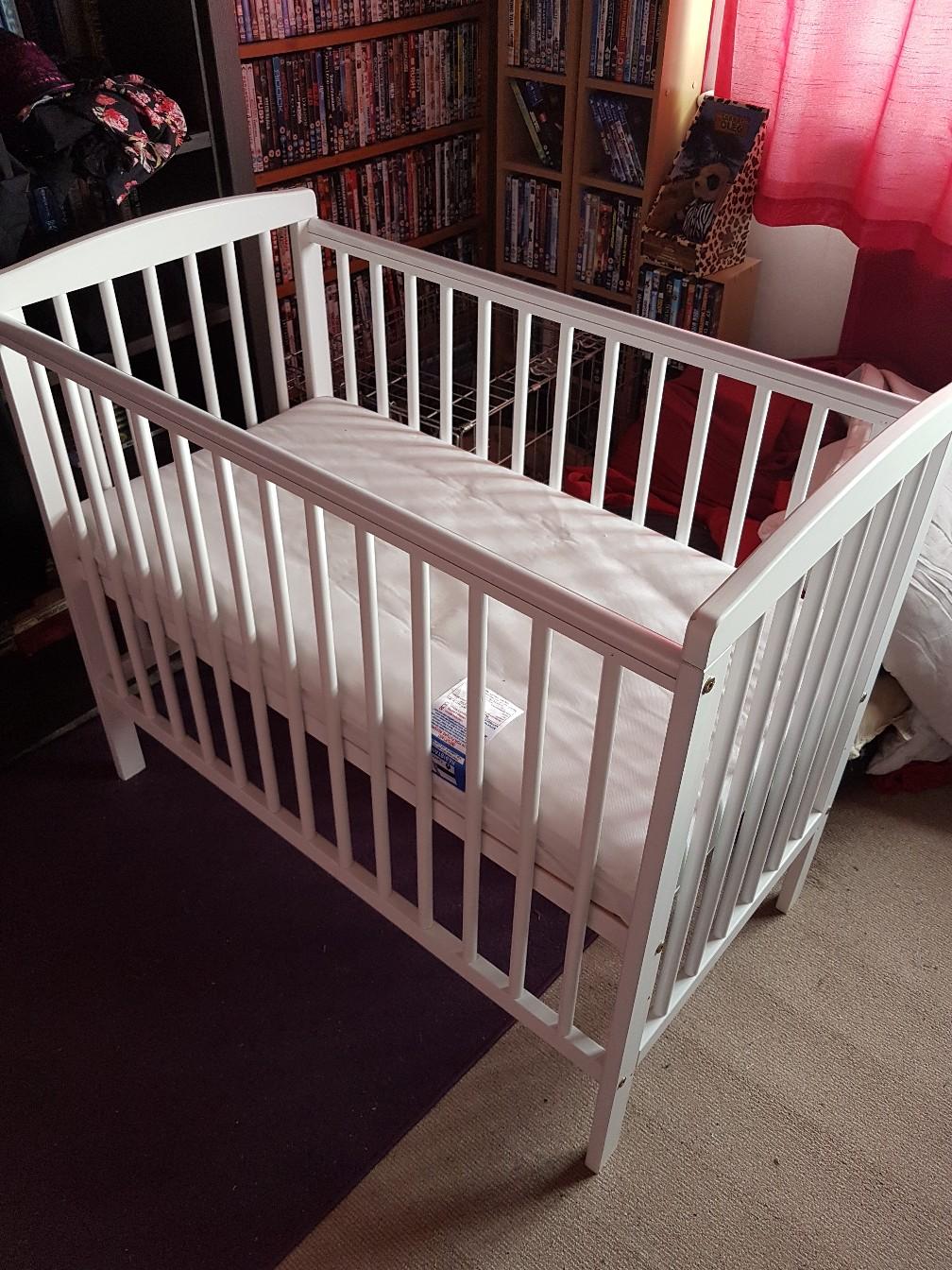 Baby cot for sale in S6 Sheffield for £40.00 for sale Shpock