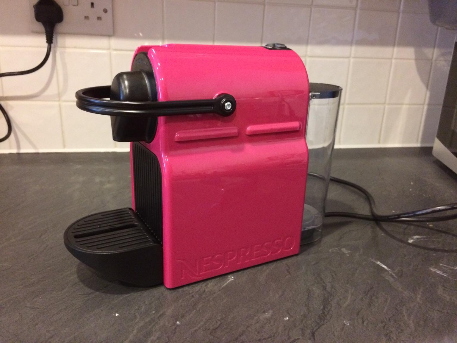 Krups Nespresso Inissia Coffee Maker in NW10 London für £ 40,00 zum