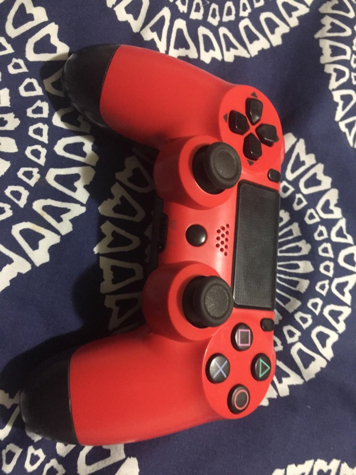 PlayStation 4 controller in E6 London für £ 15,00 zum Verkauf Shpock AT