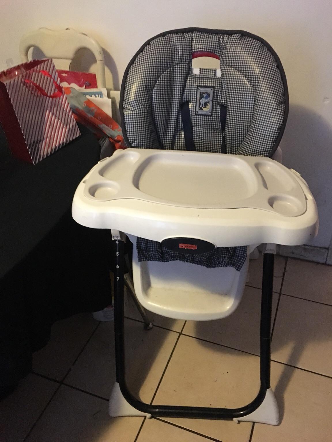 High chair in L11 Liverpool für £ 20,00 zum Verkauf Shpock AT