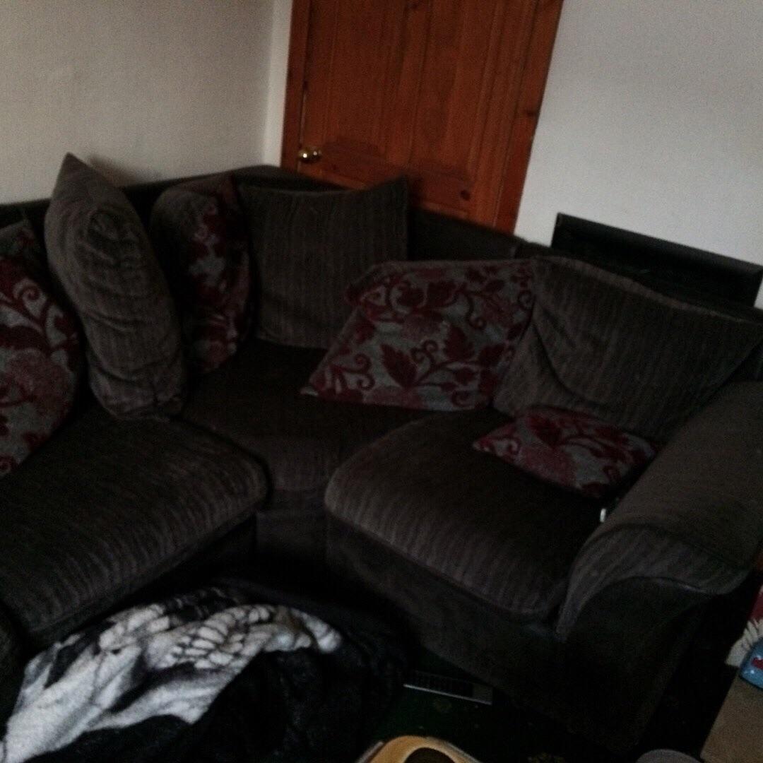 Corner settee and chair in CV4 Coventry für 50,00 £ zum Verkauf Shpock DE