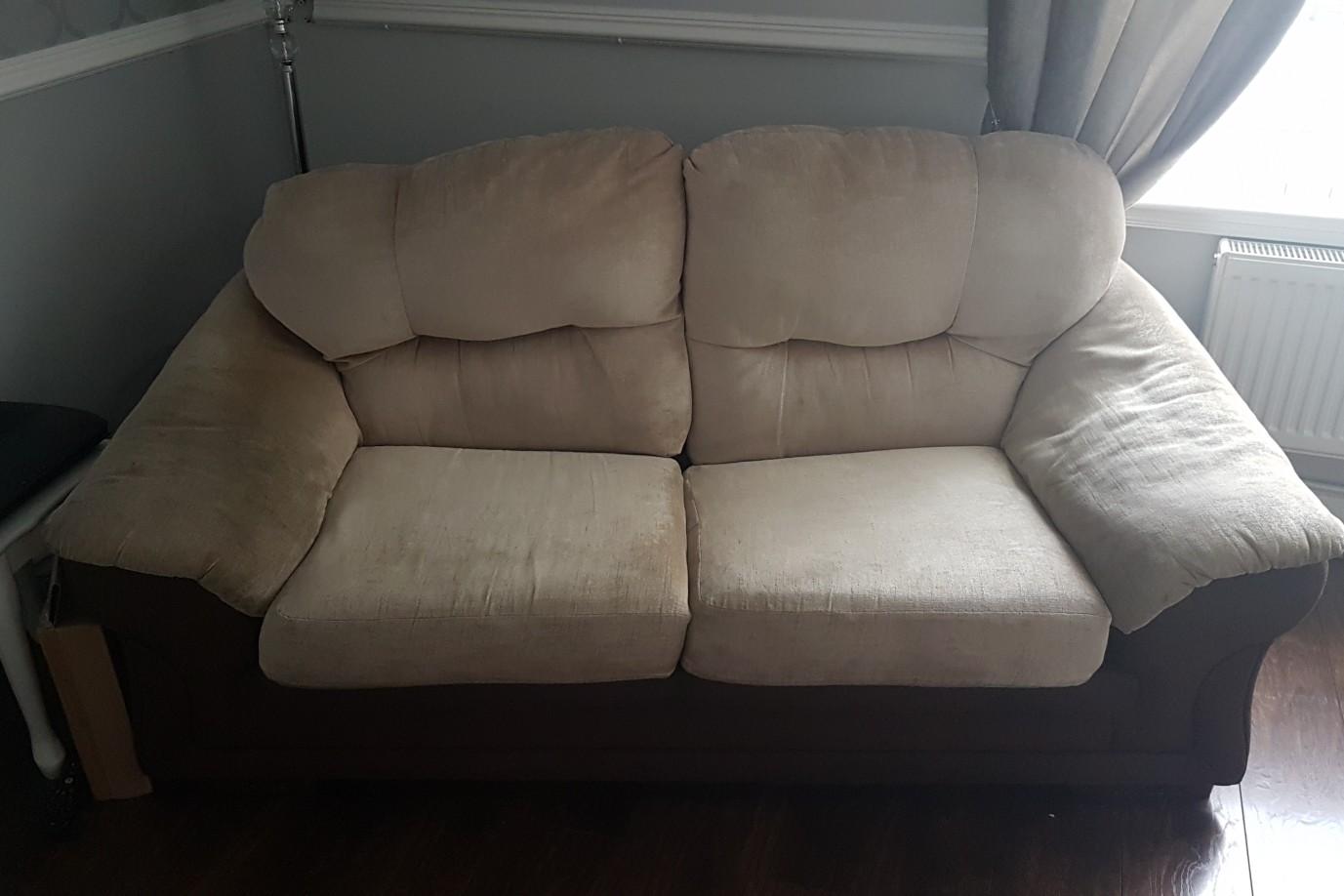 FREE 3 and 2 Seater Sofa & Sofa Bed in GL52 Cheltenham für gratis zum Verkauf Shpock DE