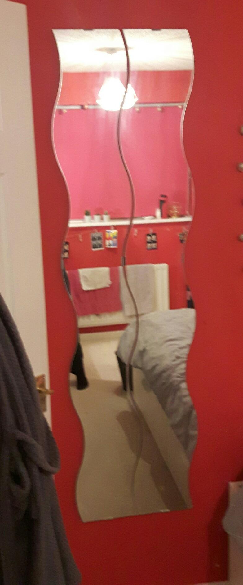 Ikea Krabb waves mirror (pair) in CV35 Wellesbourne für 5,00 £ zum