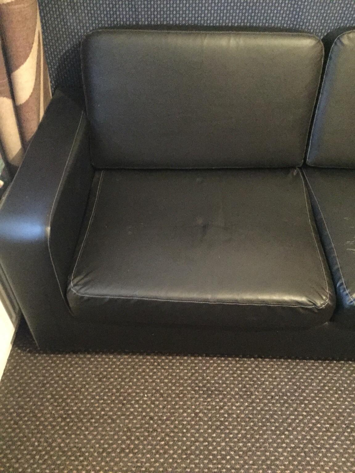 Black sofa for free in E12 London für gratis zum Verkauf Shpock AT