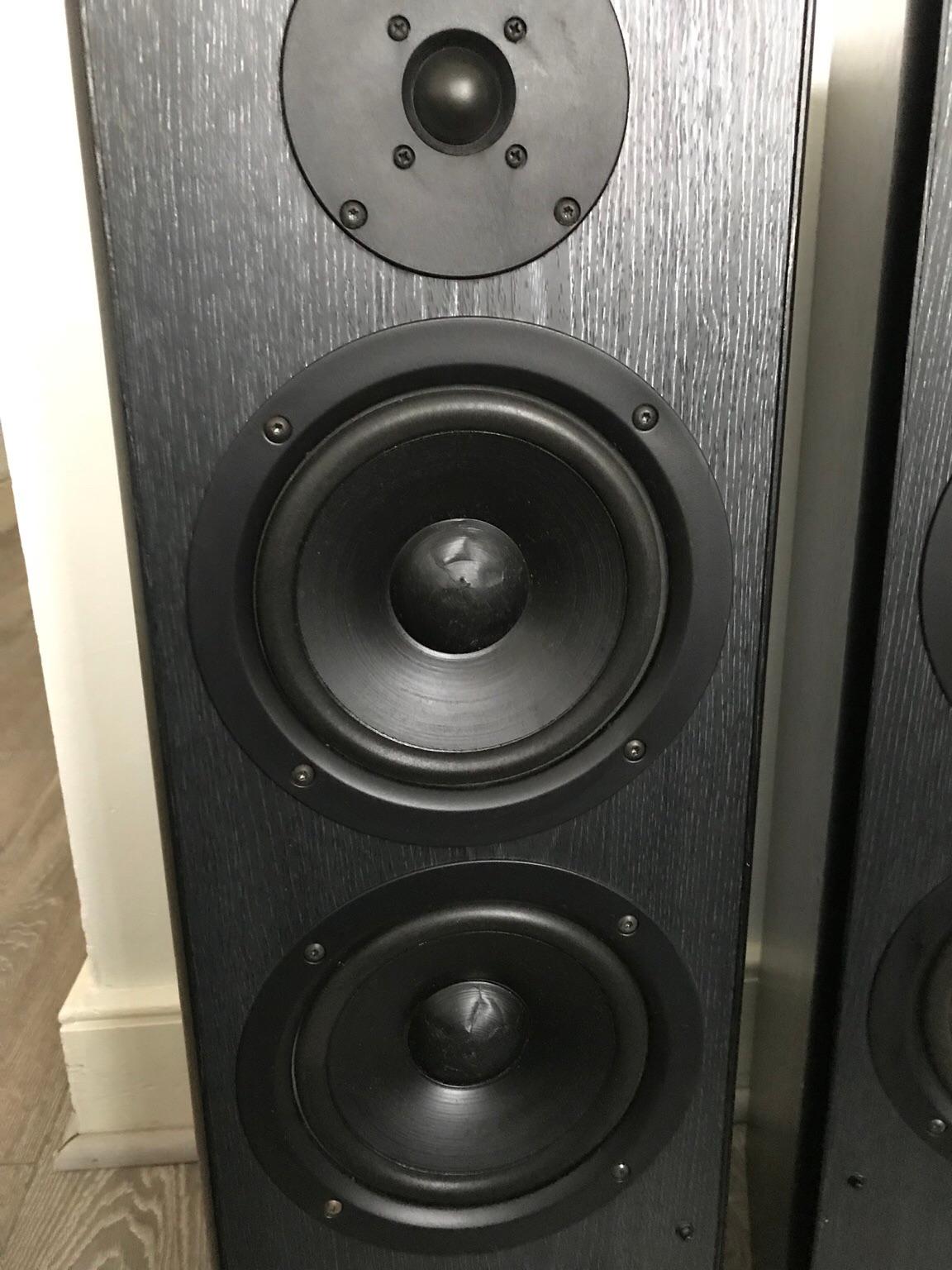 Jamo 75 floor standing speakers in E5 Hackney for £40.00 for