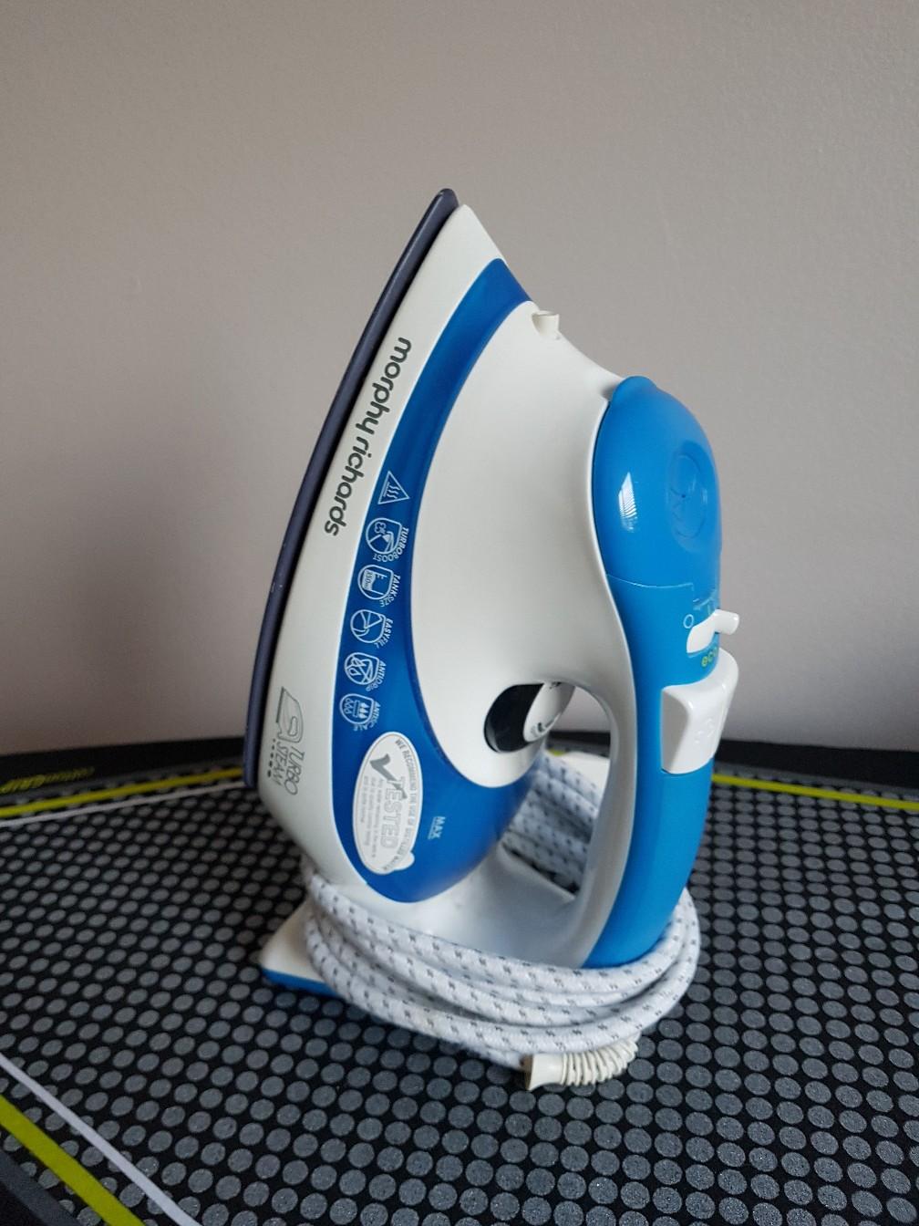 Morphy Richards Iron in NW10 Ealing for £5.00 for sale Shpock