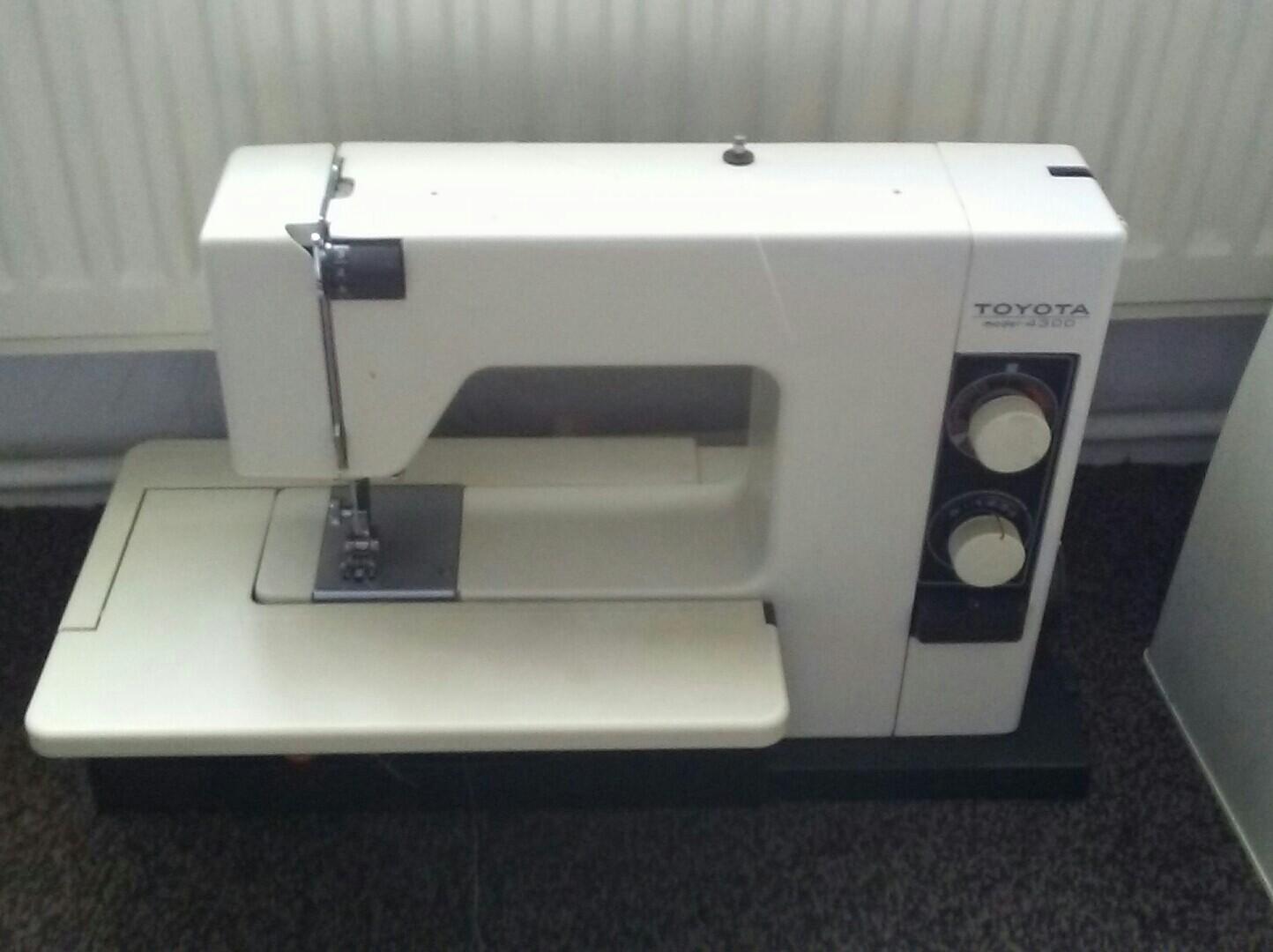 Toyota 4300 sewing machine in WN2 Wigan for £25.00 for sale Shpock