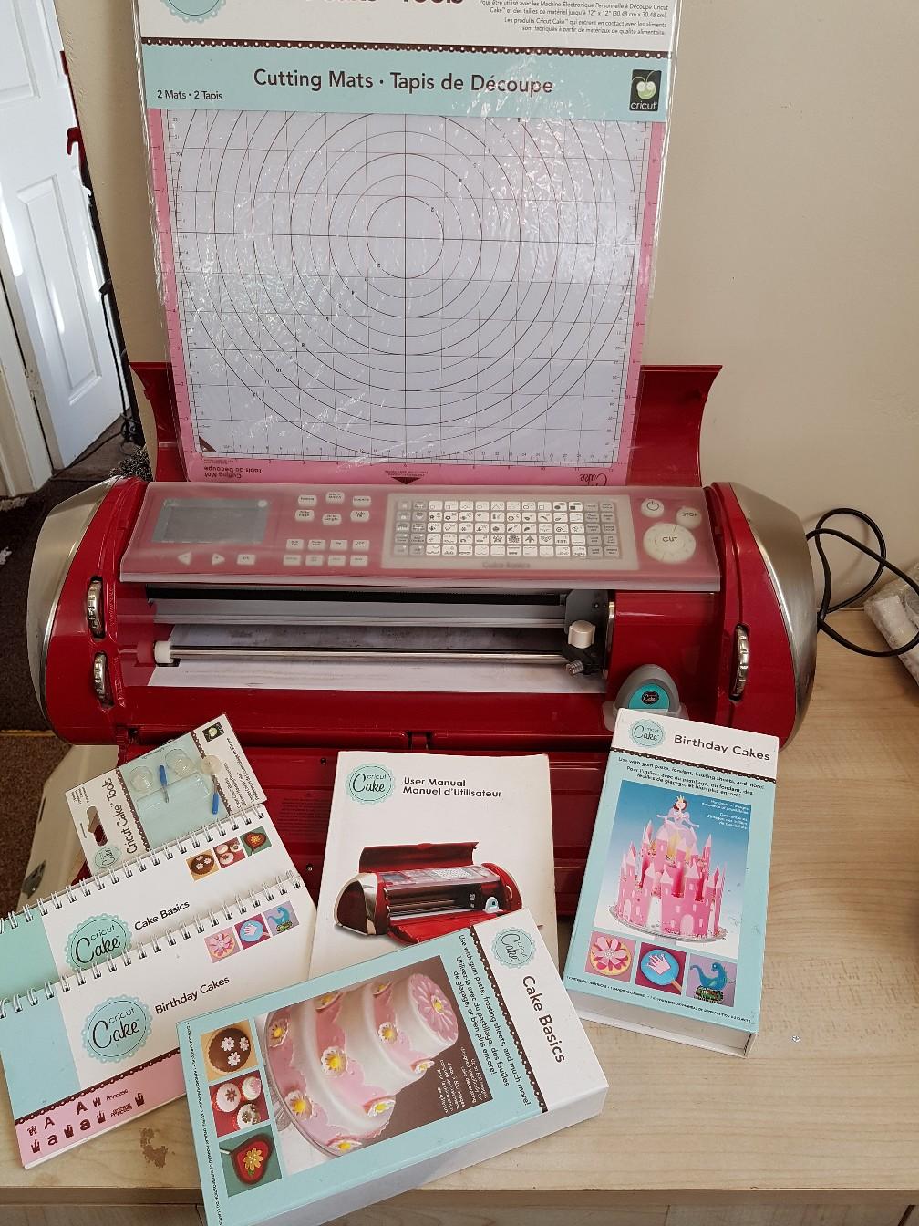 cricut cake machine in WV14 Dudley for £50.00 for sale Shpock