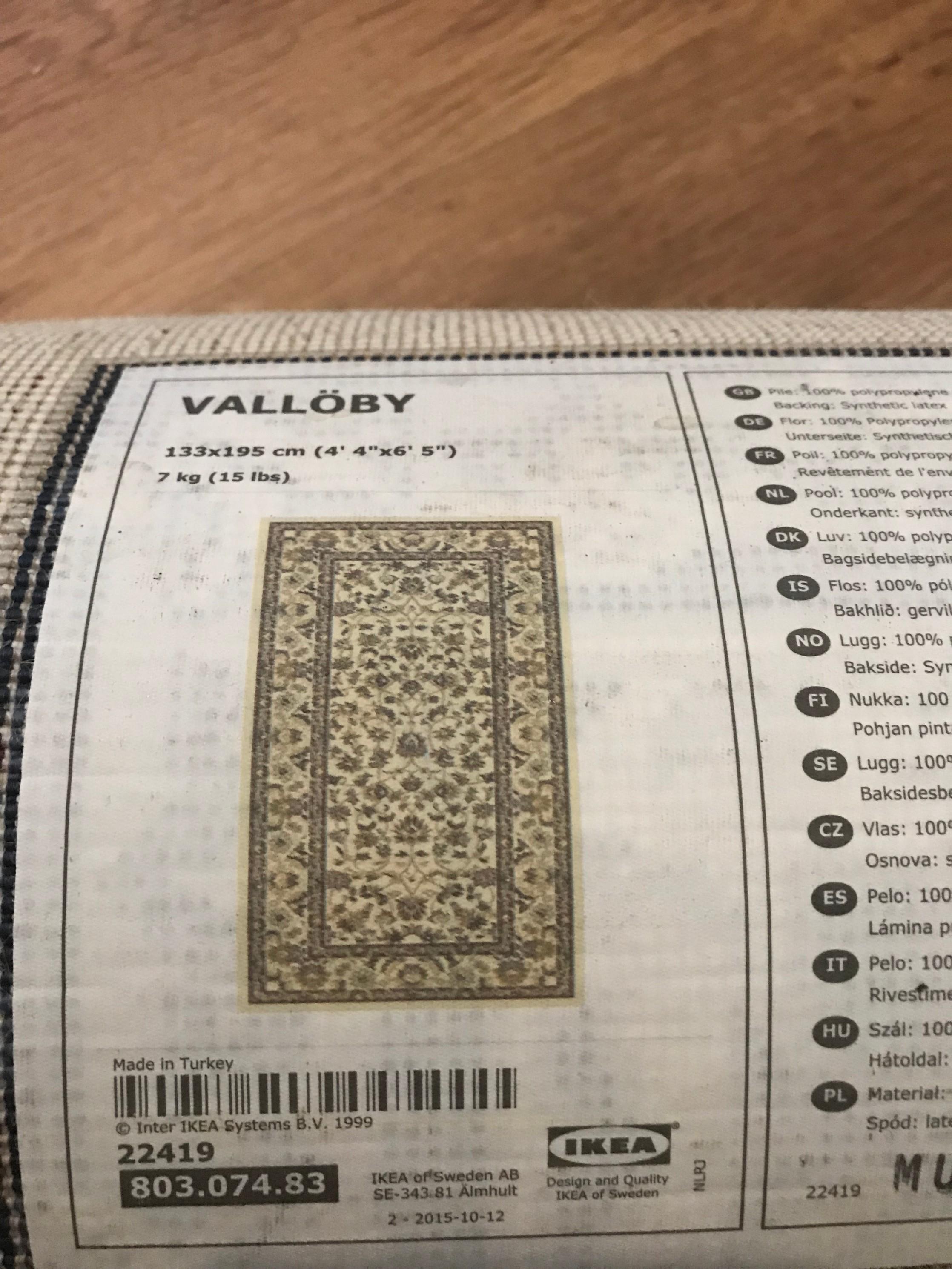 LARGE MOROCCAN STYLE RUG VALLOBY IKEA IN in for £34.99 for