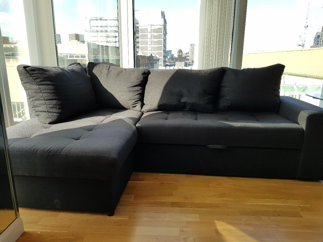 Clearance sale! Black corner sofa bed in SE18 Greenwich for £200.00 for