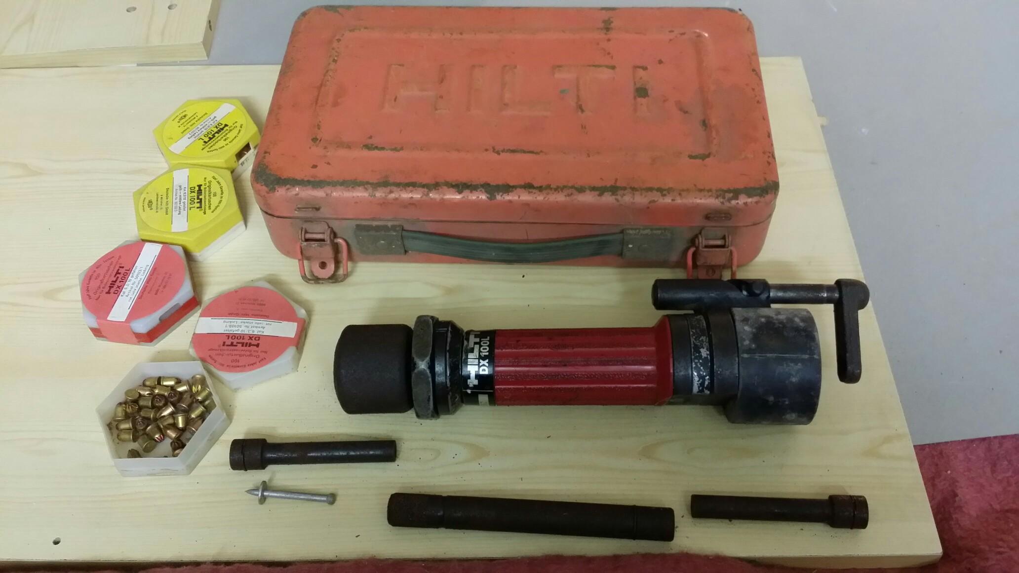 HILTI DX100 Bolzenschussgerät in 24161 Altenholz für 30,00 € zum