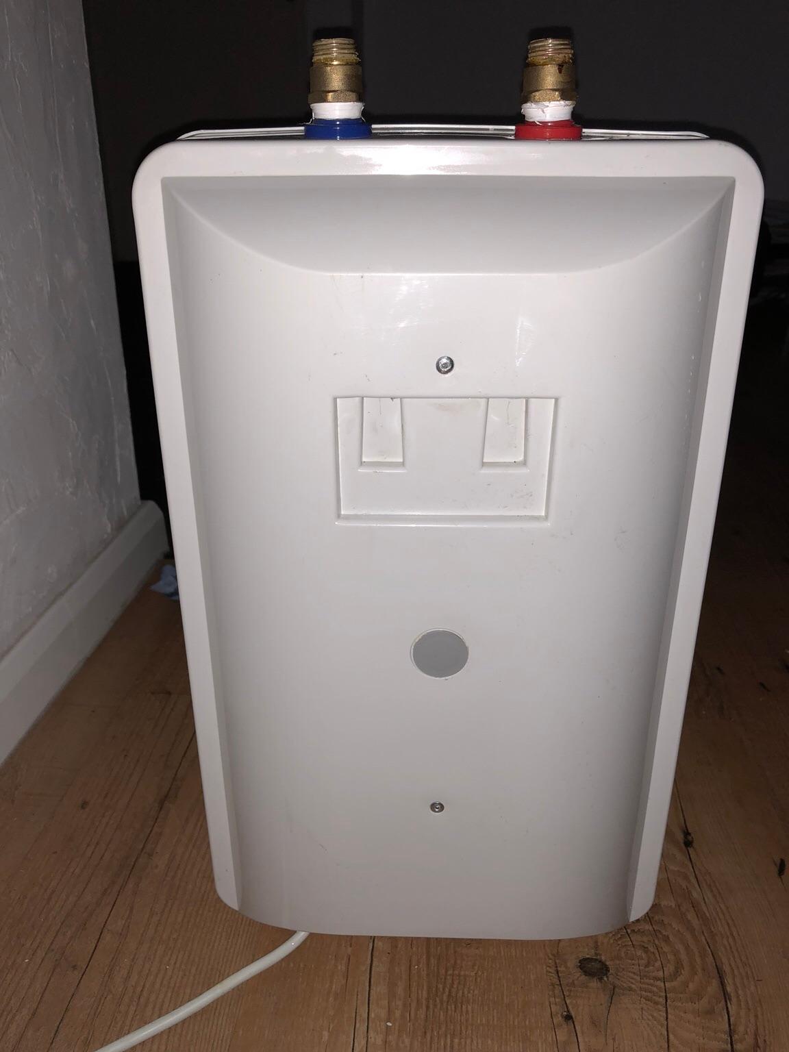 Hyco water heater 15 litre in WS11 Chase for £70.00 for sale | Shpock