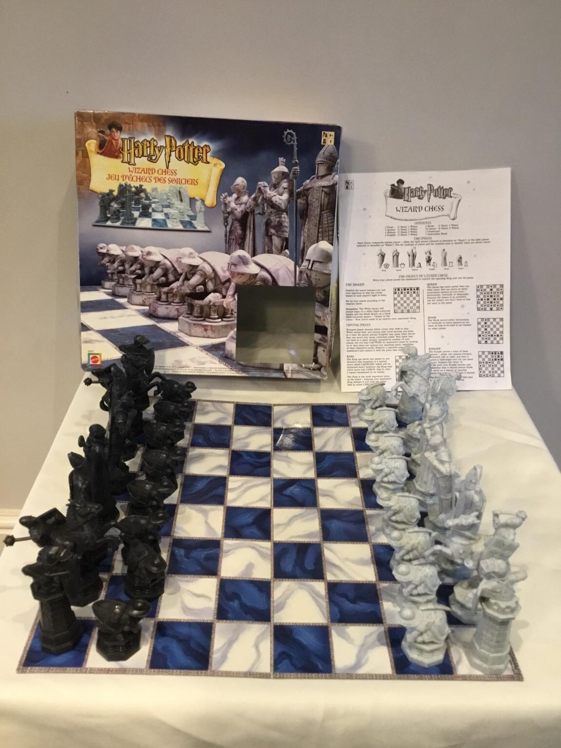 Rare Harry Potter wizard chess set in CM12 Basildon für 30,00 £ zum