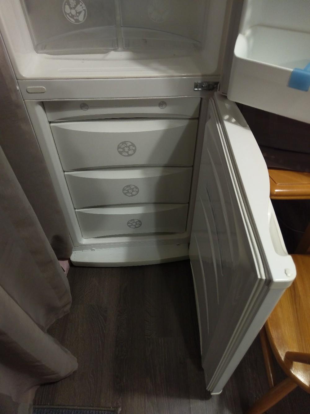 Fridge Freezer in CV21 Rugby for £50.00 for sale Shpock