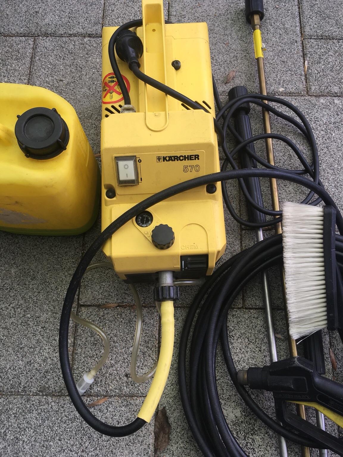 Kärcher 570 Hochdruckreiniger incl Zubehör in 4600 Wels für 35,00 € zum