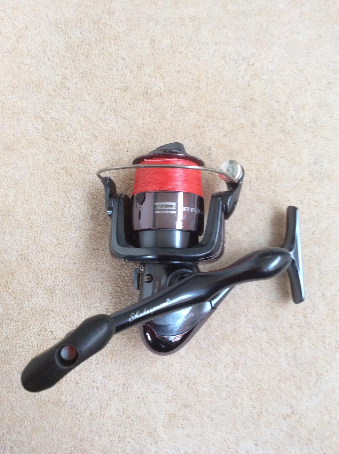 Shakespeare Omni X FD Fishing Reel with Line in South Kesteven for £10.