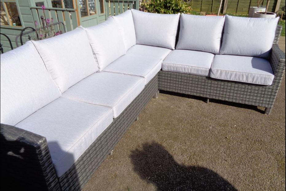 Rattan Corner Sofa in WS11 Cannock Chase für £ 550,00 zum Verkauf