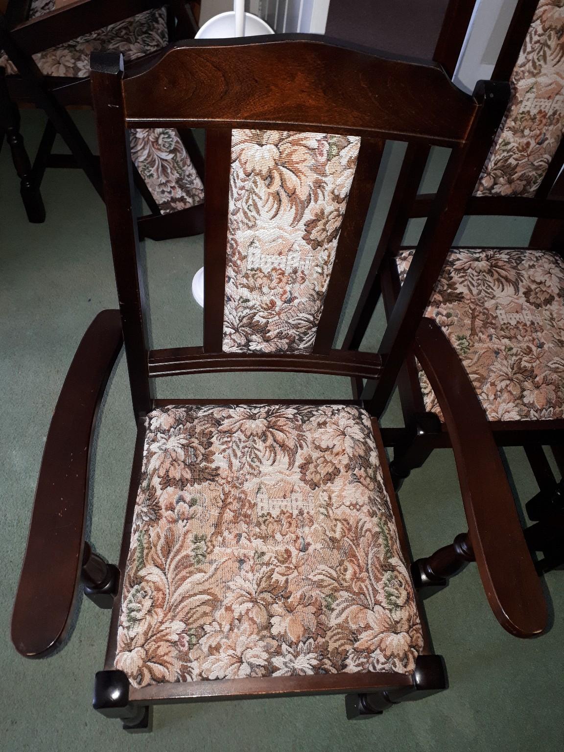 Extending Oak table and 6 chairs in L12 Liverpool for free for sale