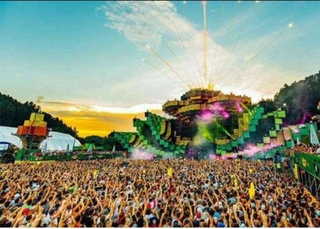 Electric Love Karte in 6342 Niederndorf für € 139,90 zum Verkauf