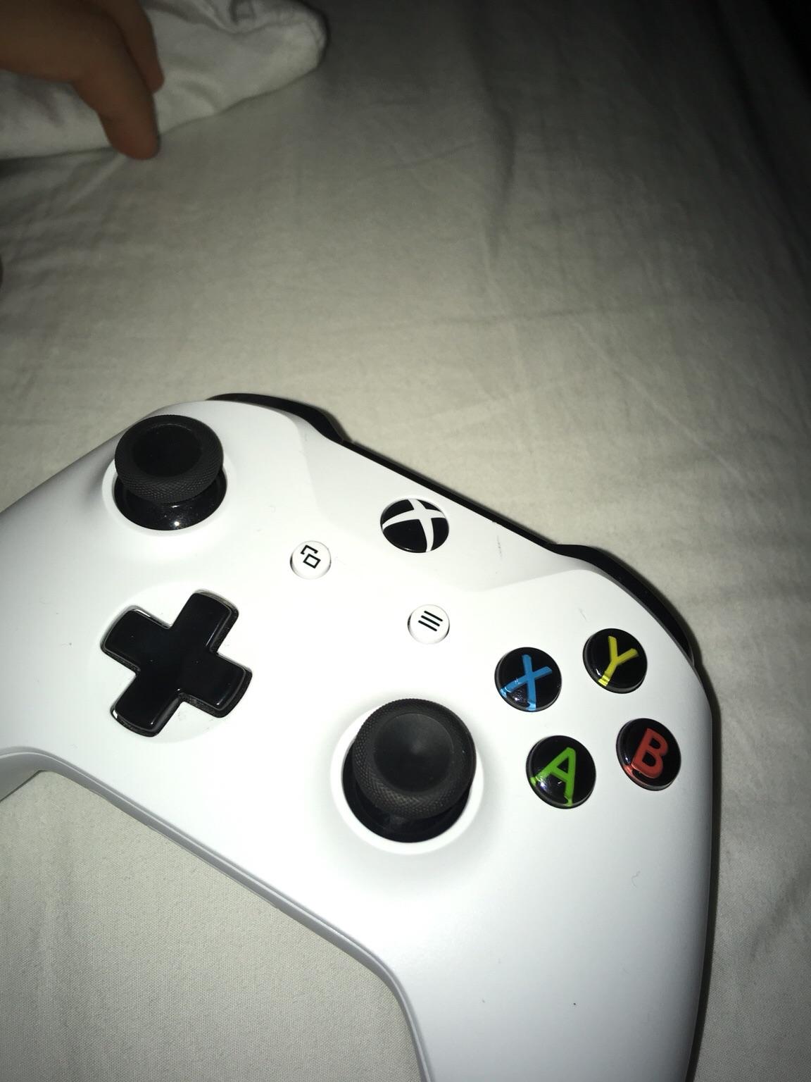 Xbox one controller in CV8 Warwick für 20,00 £ zum Verkauf Shpock DE