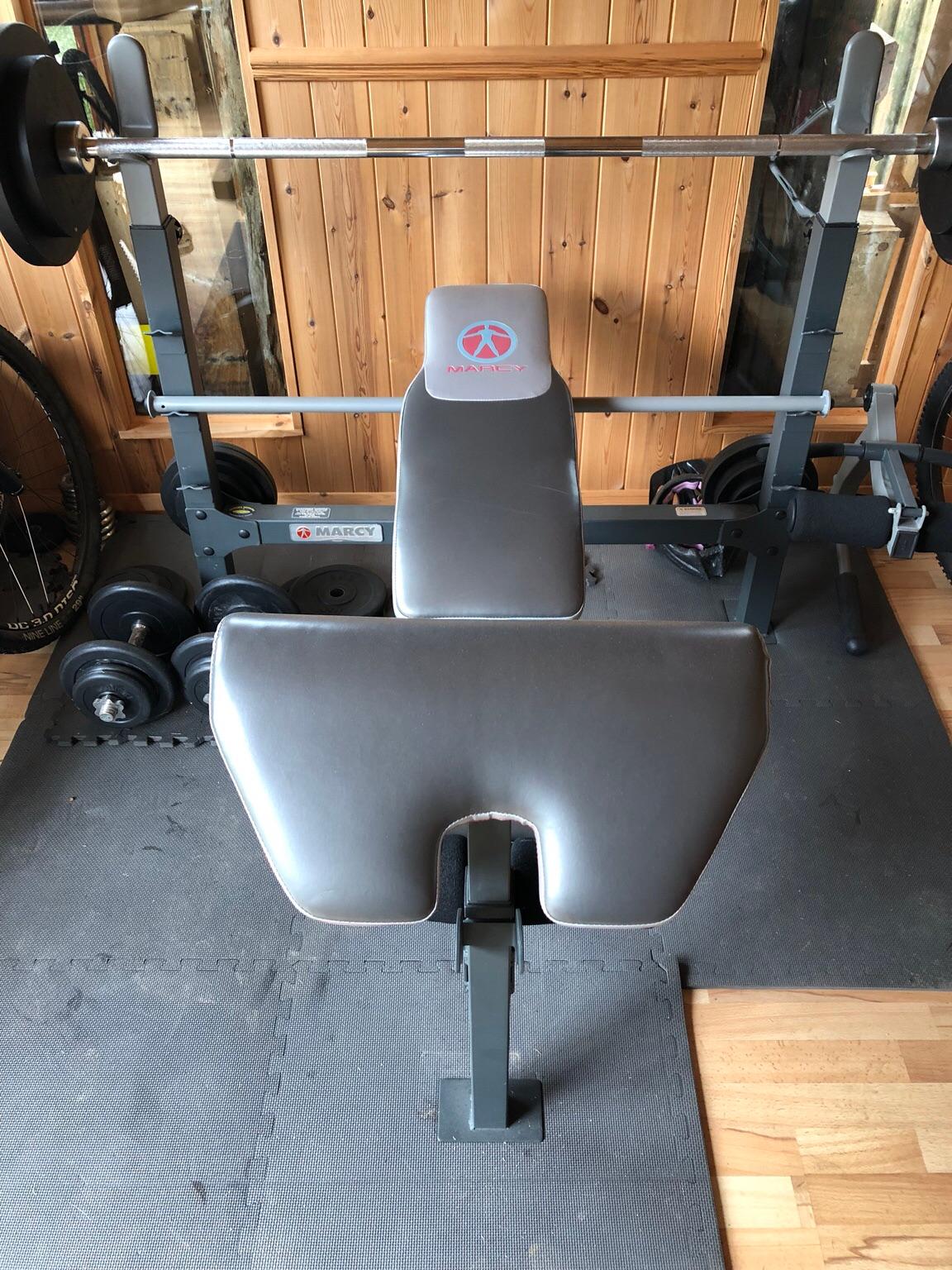 Weights bench and weights in CR5 London für £ 280,00 zum Verkauf
