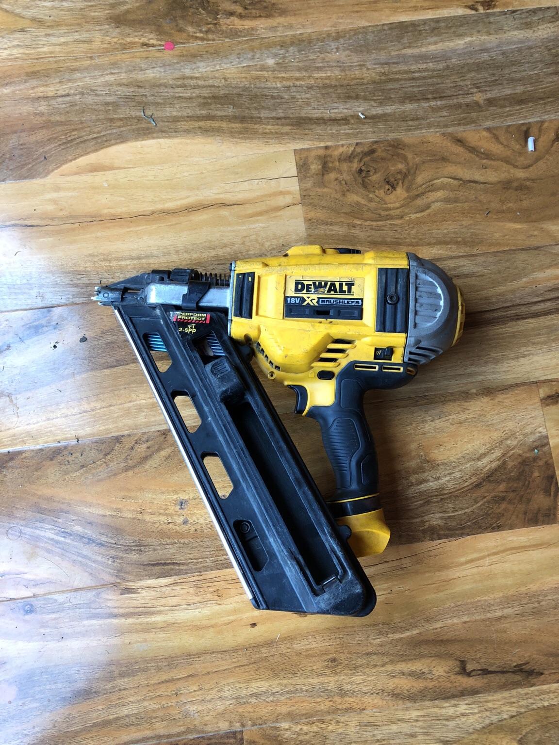 dewalt dcn692 first fix nail gun in SS4 Rochford for £85.00 for sale