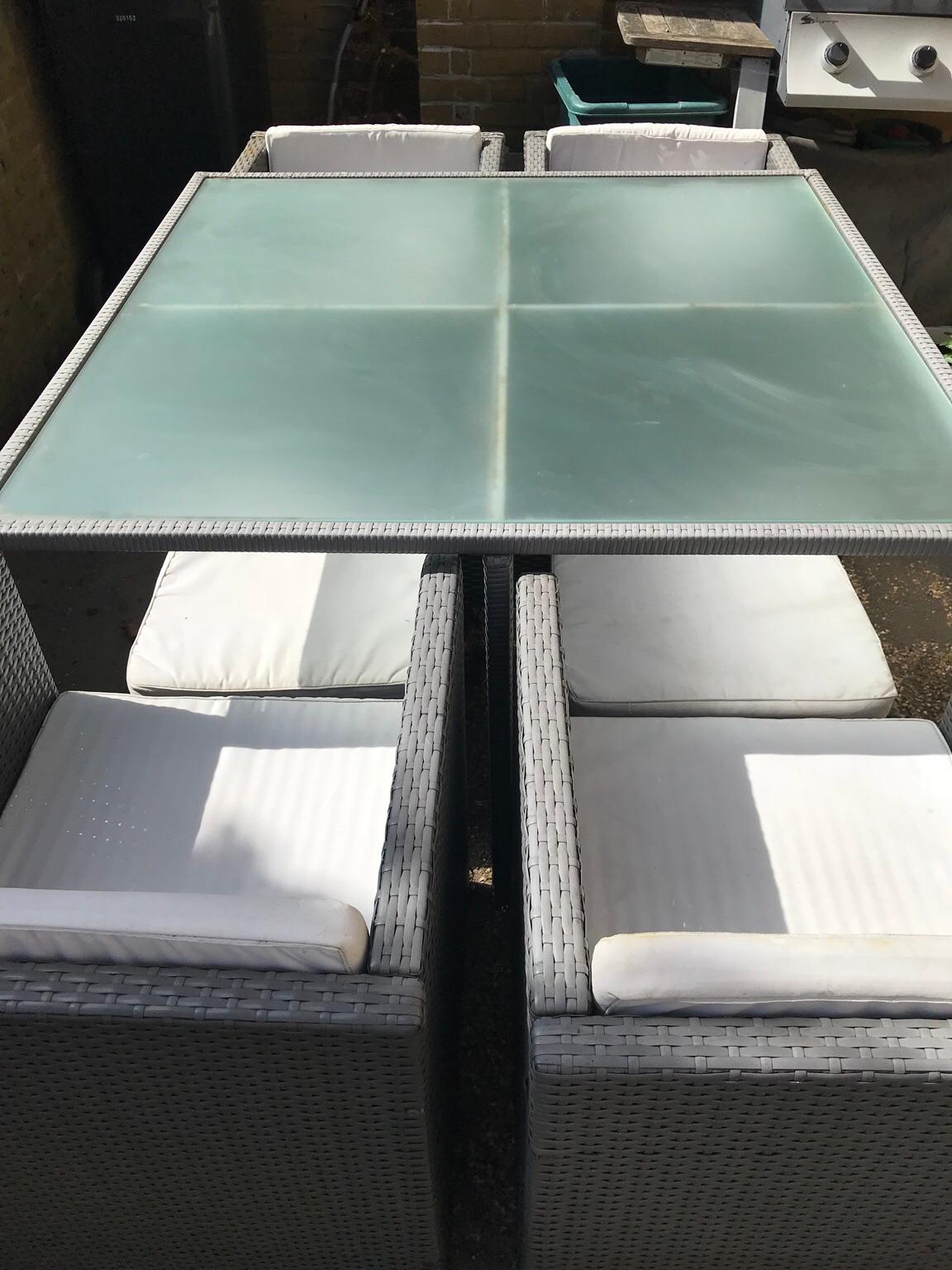 Cube Rattan Table Chairs and Footstools in DT1 Dorset für 75,00 £ zum