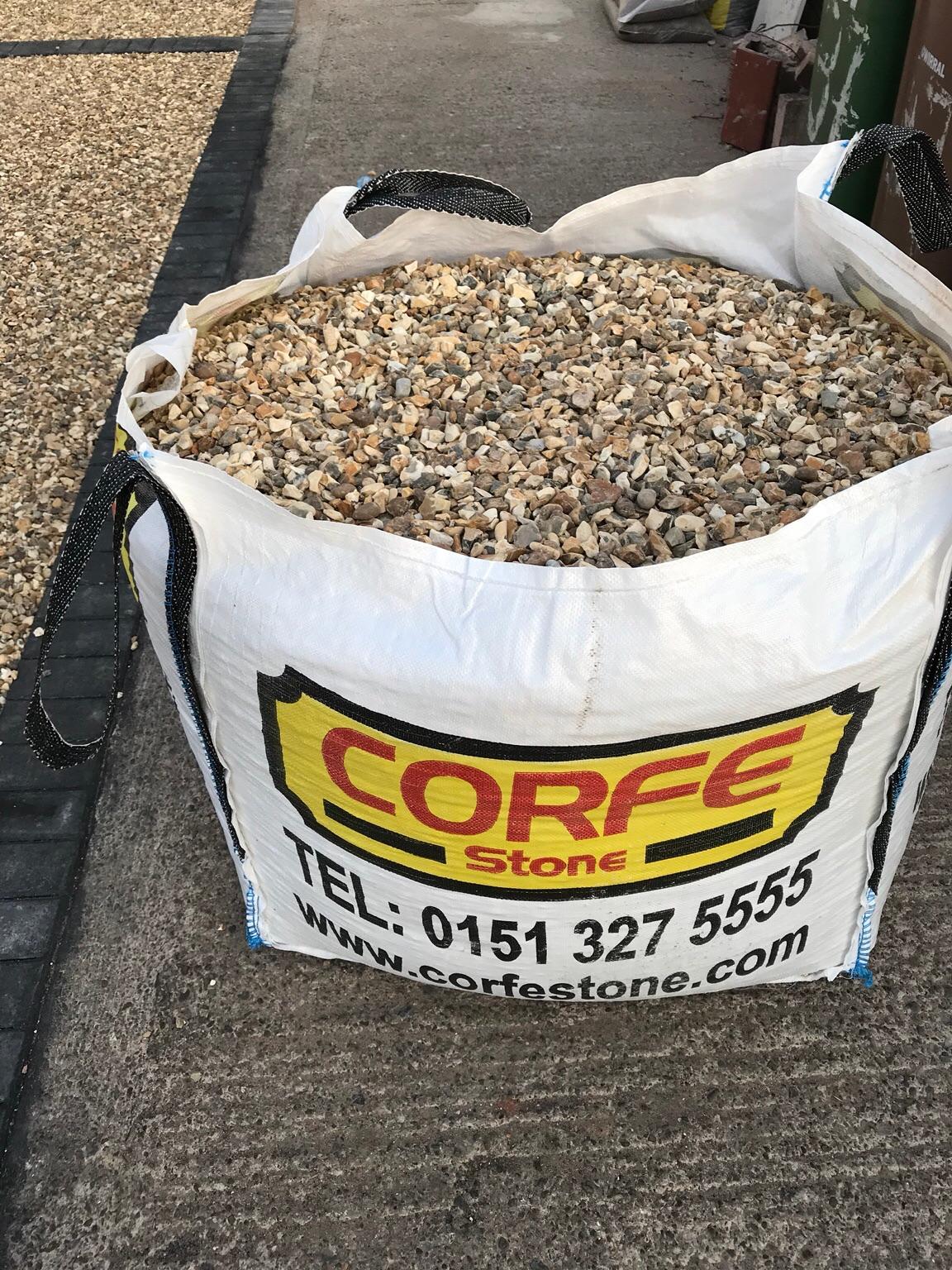 20mm Golden Gravel, 1 ton bulk bag in CH46 Wirral for £40.00 for sale