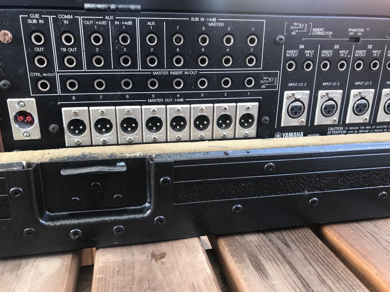 Yamaha 2408M Monitor Mixing Console in MK42 Elstow für £ 250,00 zum