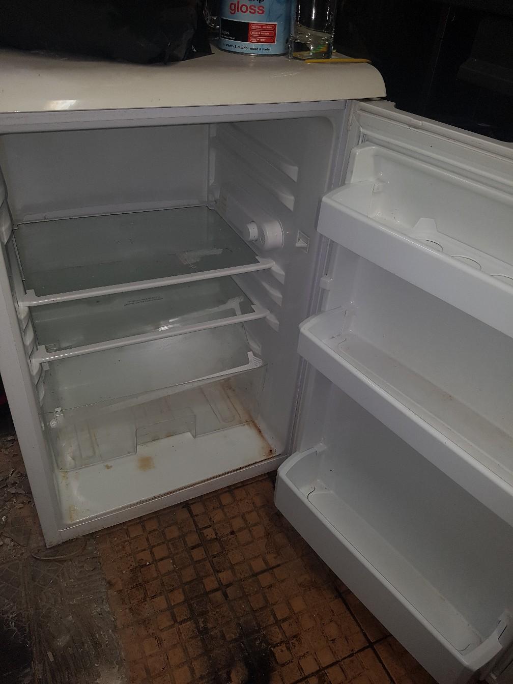 Beko under counter fridge in M46 Wigan für £ 30,00 zum Verkauf Shpock AT