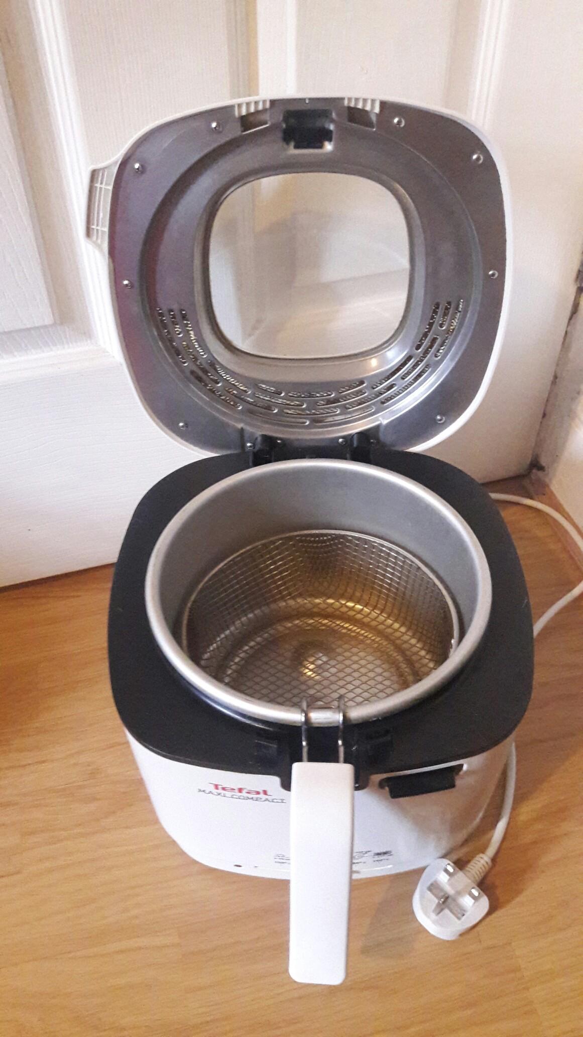 Tefal maxi compact deep fat fryer in TS1 Middlesbrough für 15,00 £ zum