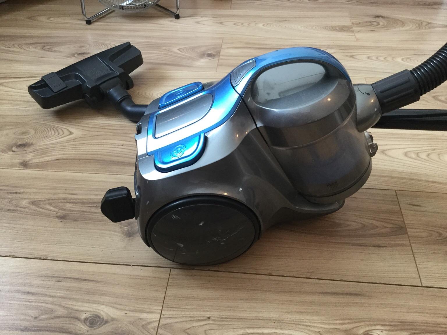 Tesco VCBL17 cylinder bagless vacuum cleaner in B31 Birmingham for £20.00 for sale Shpock
