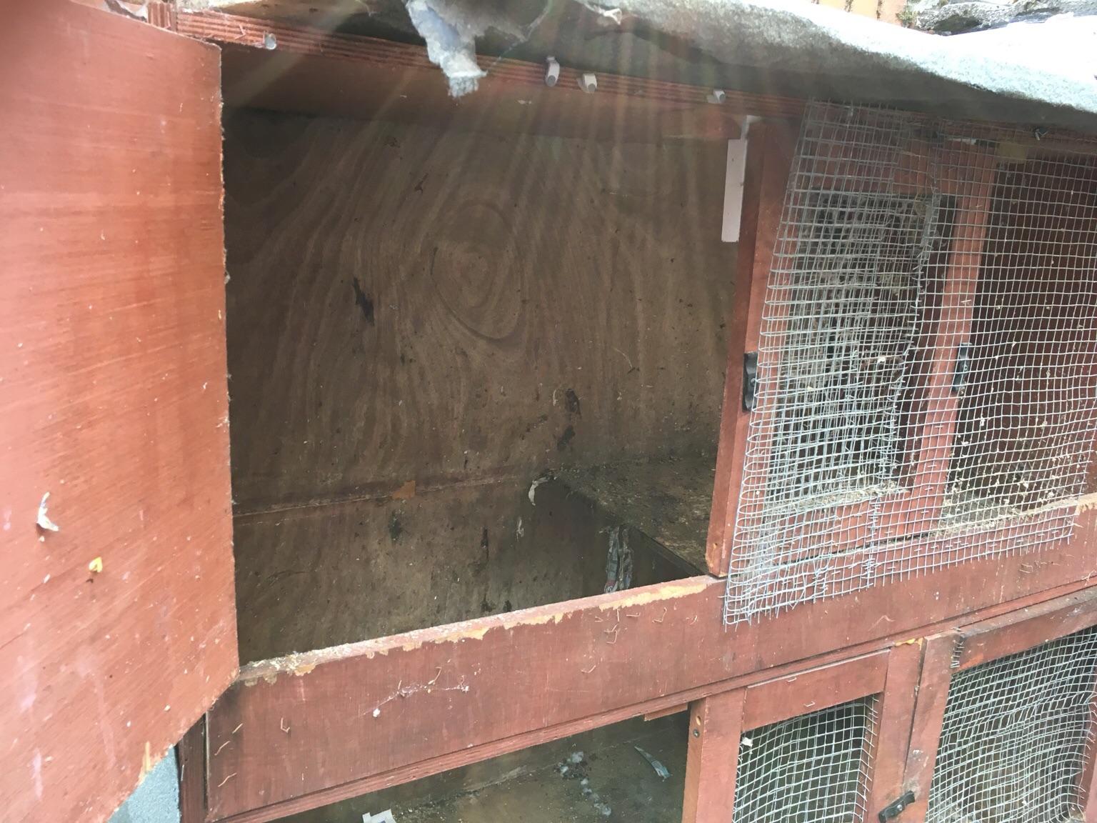 three tier rabbit hutch in L6 Liverpool for free for sale Shpock