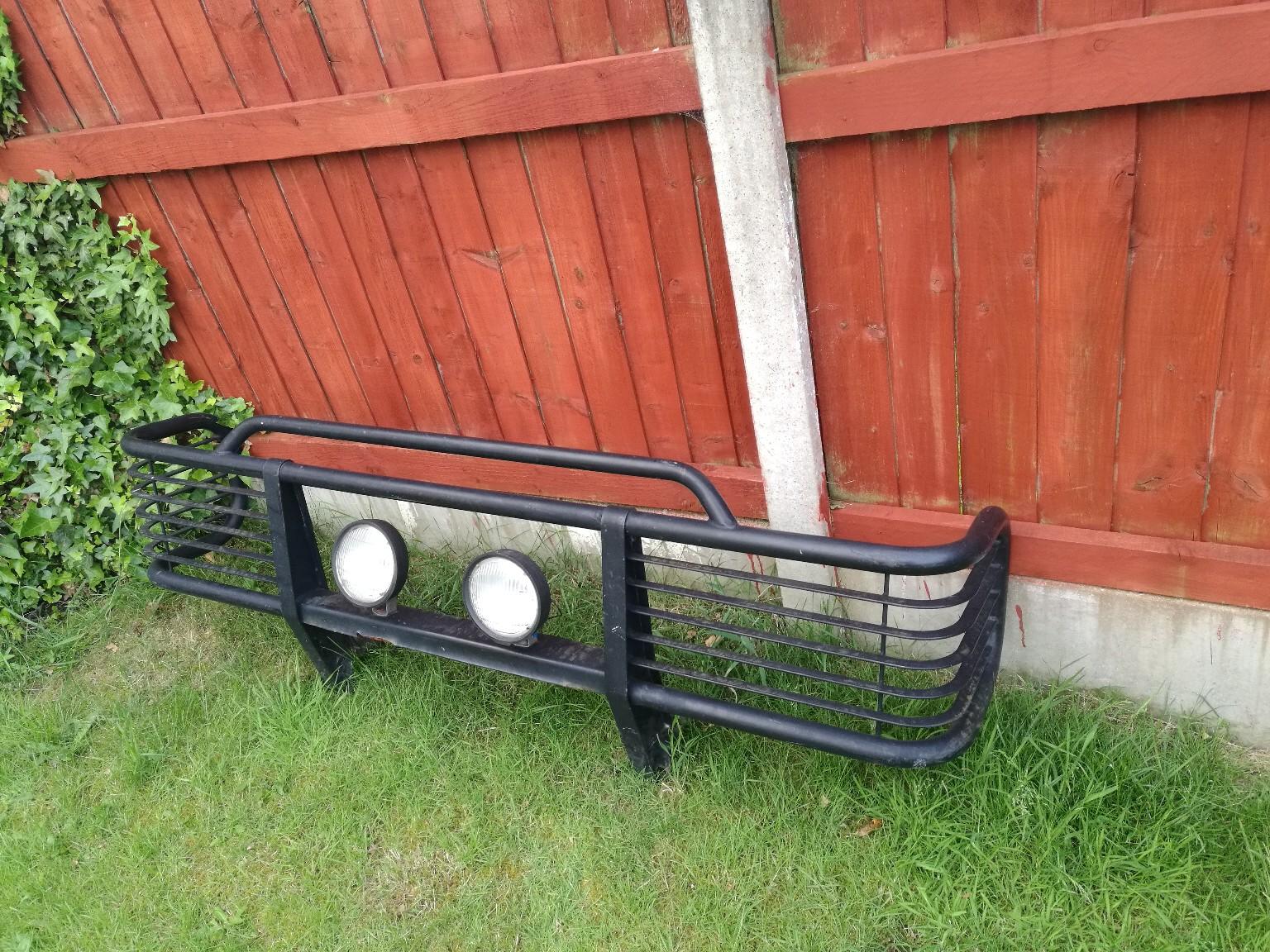 Land rover Defender bull bar with lights in Salford for £80.00 for sale Shpock