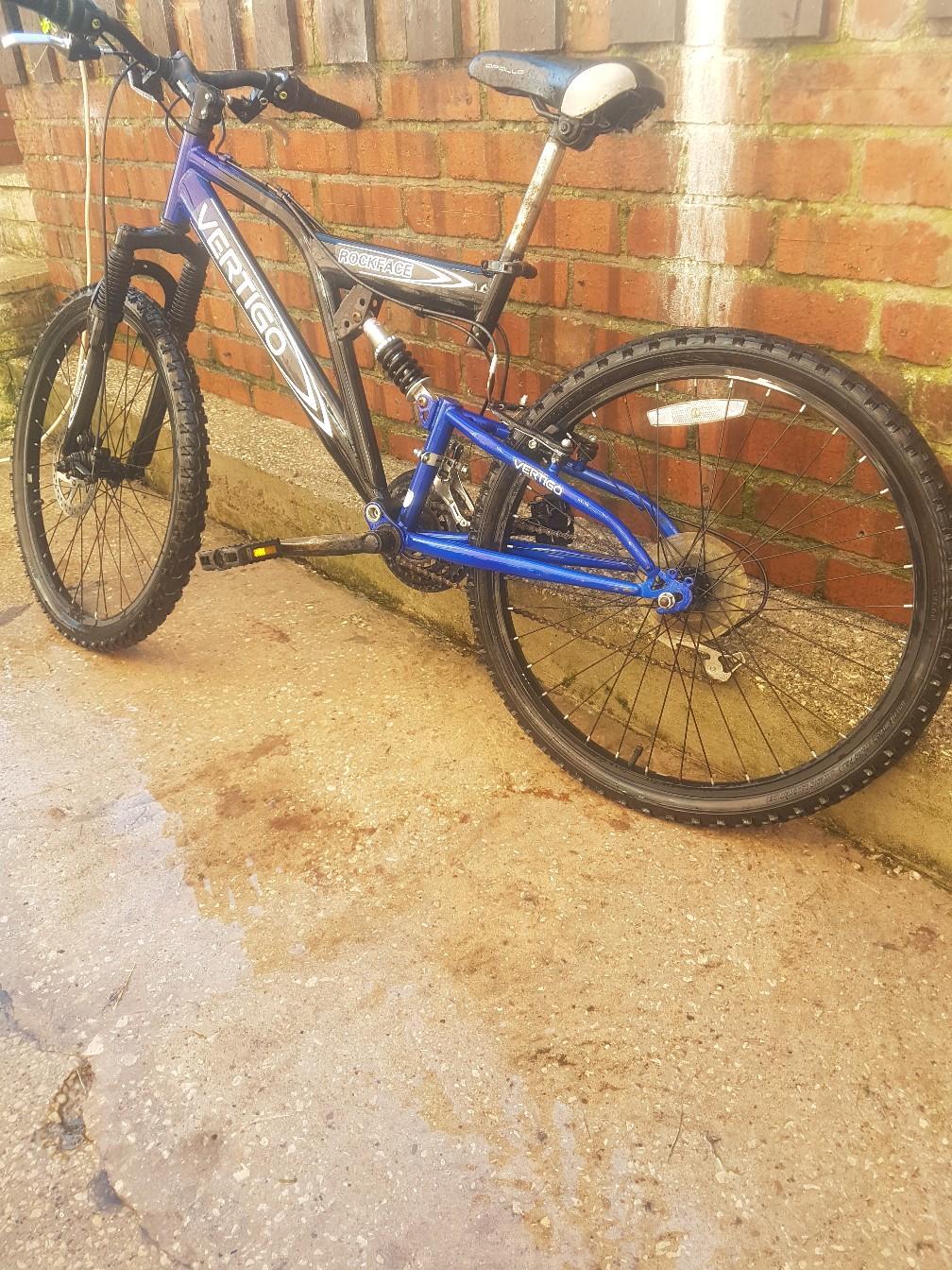 18 gear mountain bike full suspension in Rotherham für 40,00 £ zum Verkauf Shpock DE