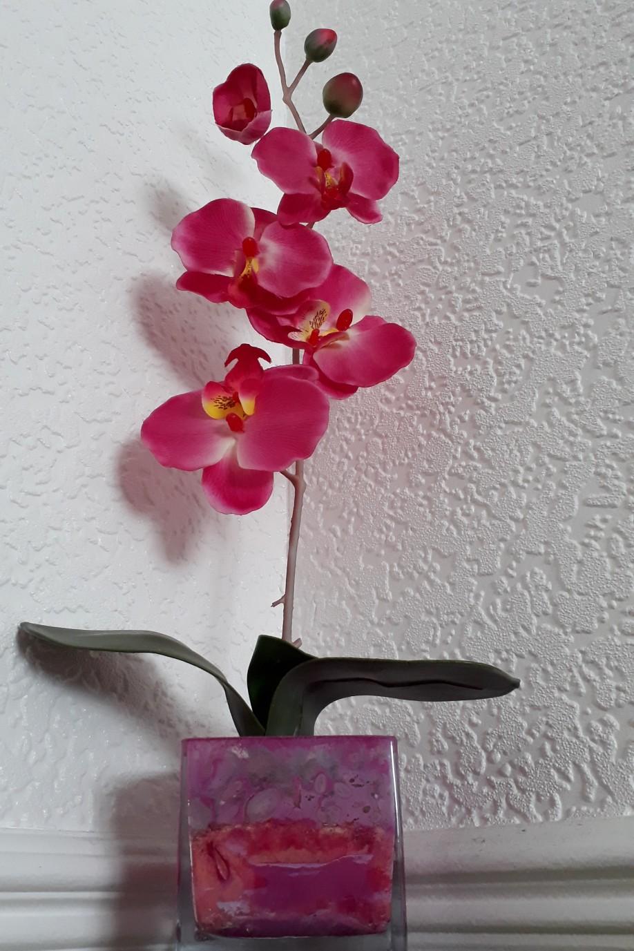 Dunelm artificial flowers in DY1 Dudley for £6.00 for sale Shpock