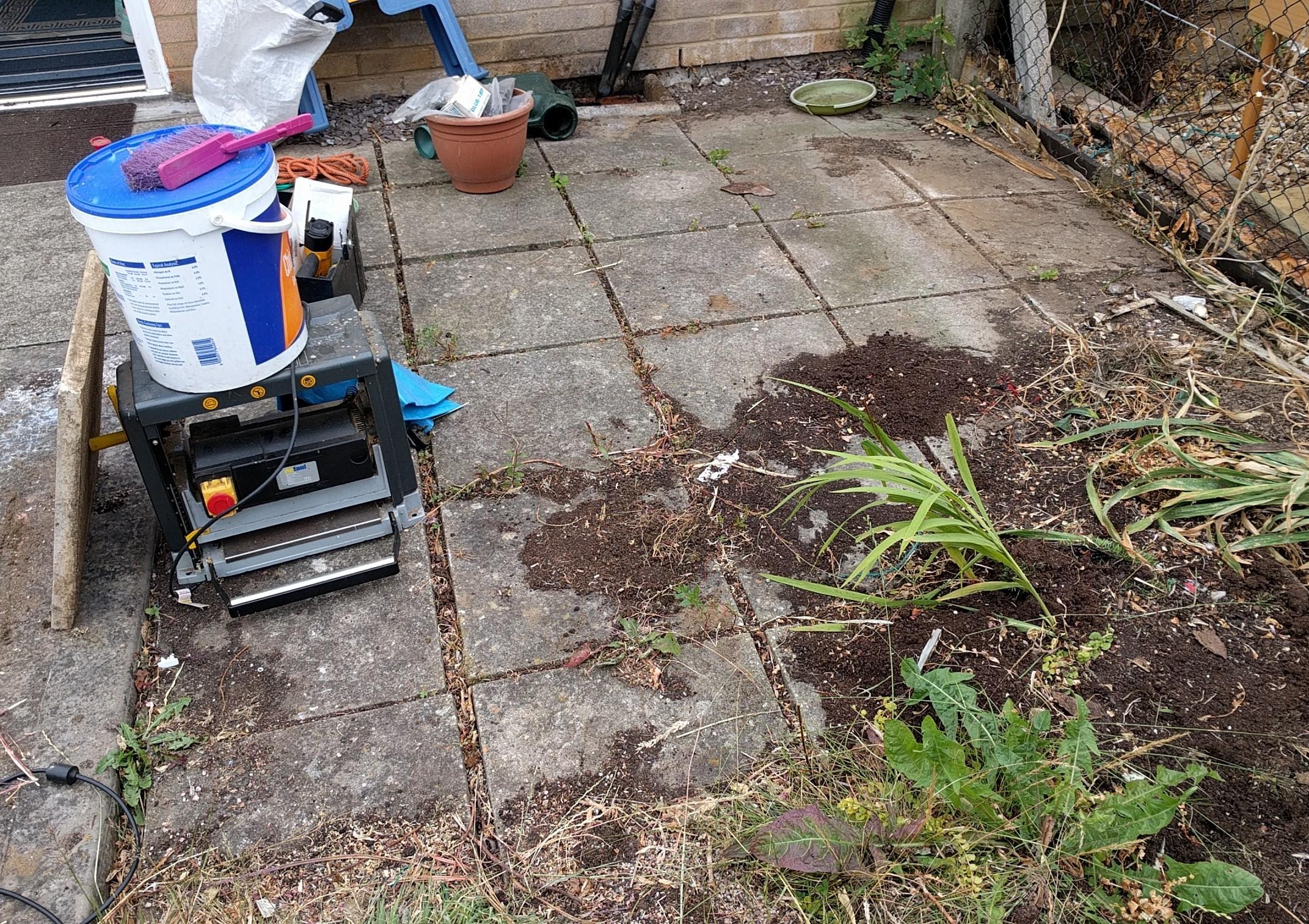 paving slabs in King's Lynn and West Norfolk for free for sale Shpock
