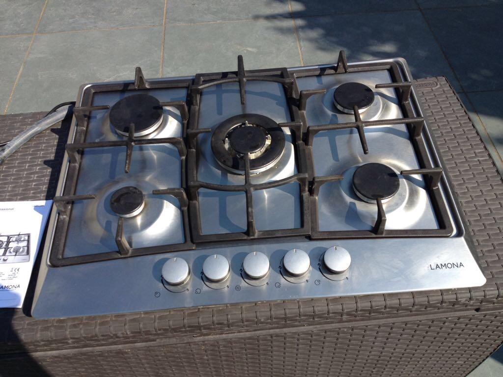 Lamona built in 5 burner gas Hob in Worthing for £22.00 for sale Shpock