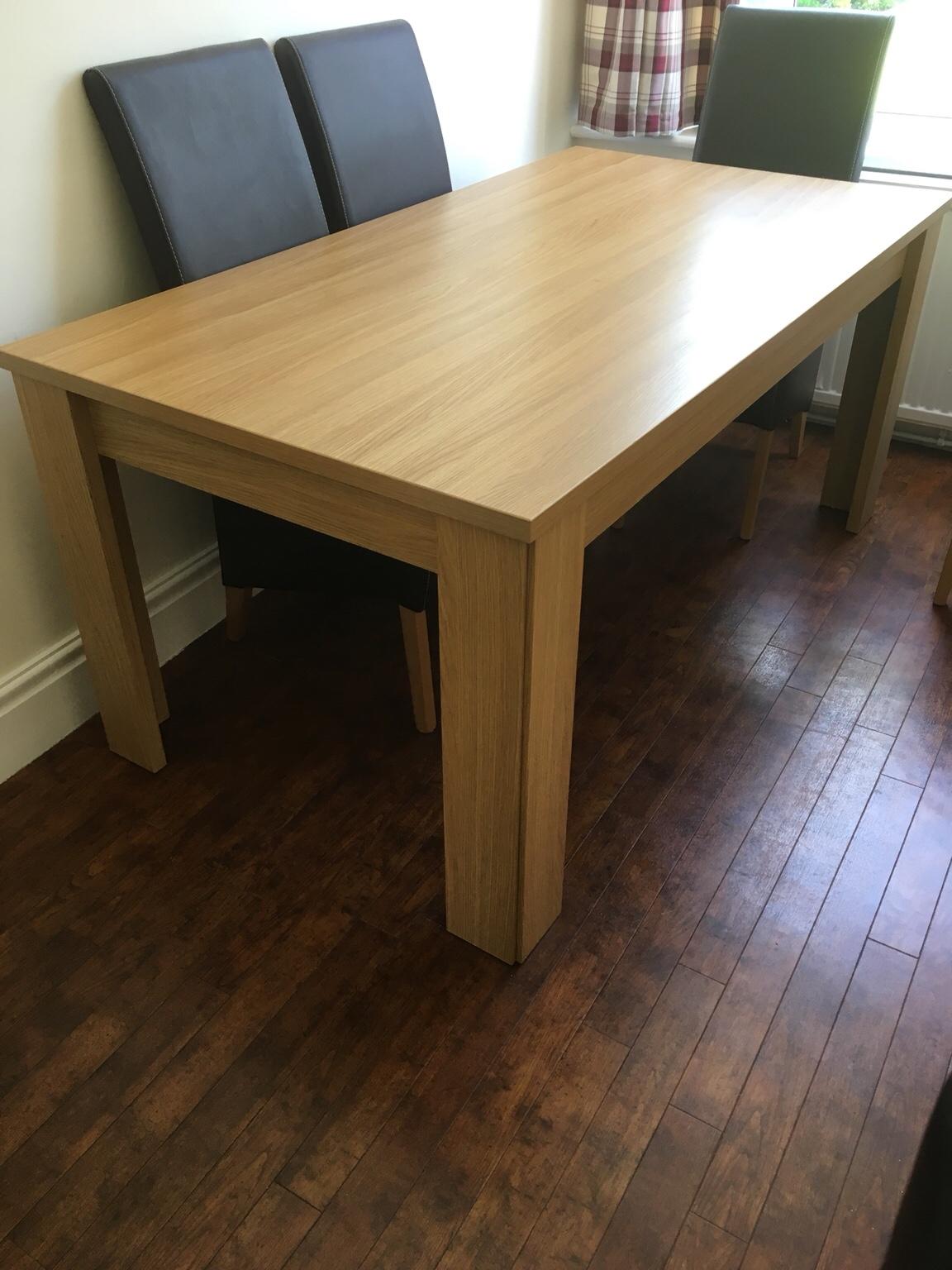 Oak veneer dining table in L23 Sefton für 30,00 £ zum Verkauf Shpock DE