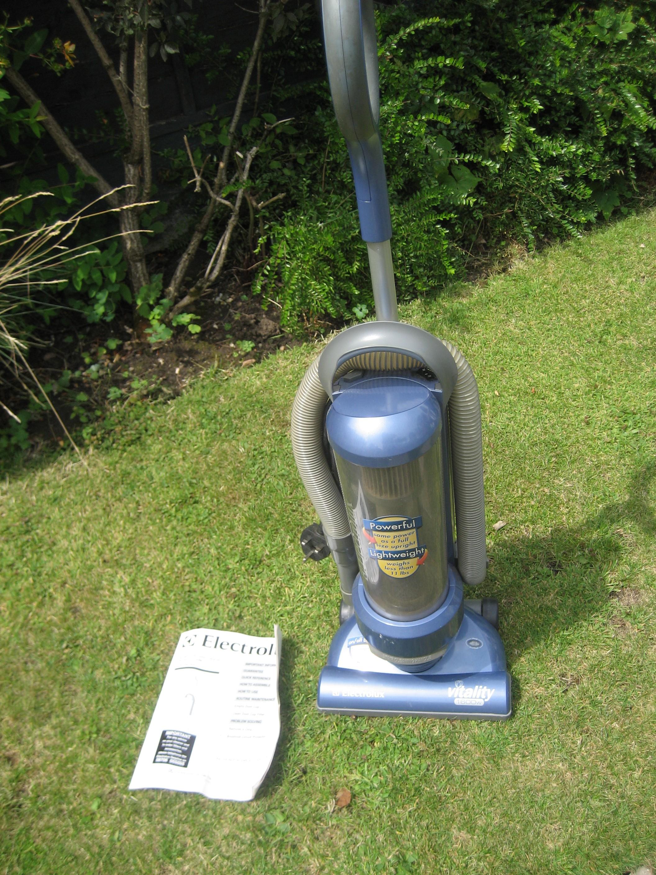ELECTROLUX VITALITY 1600W UPRIGHT VACUUM in B26 Birmingham for £15.00