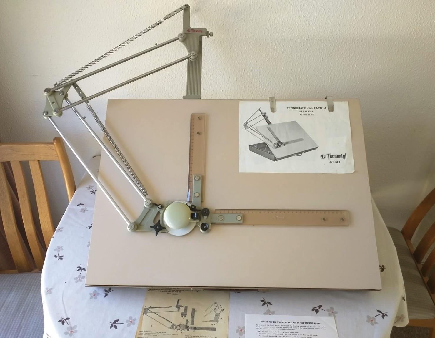 Tecnostyl 624 A2 Technical Drawing Board in Reigate and Banstead für 75