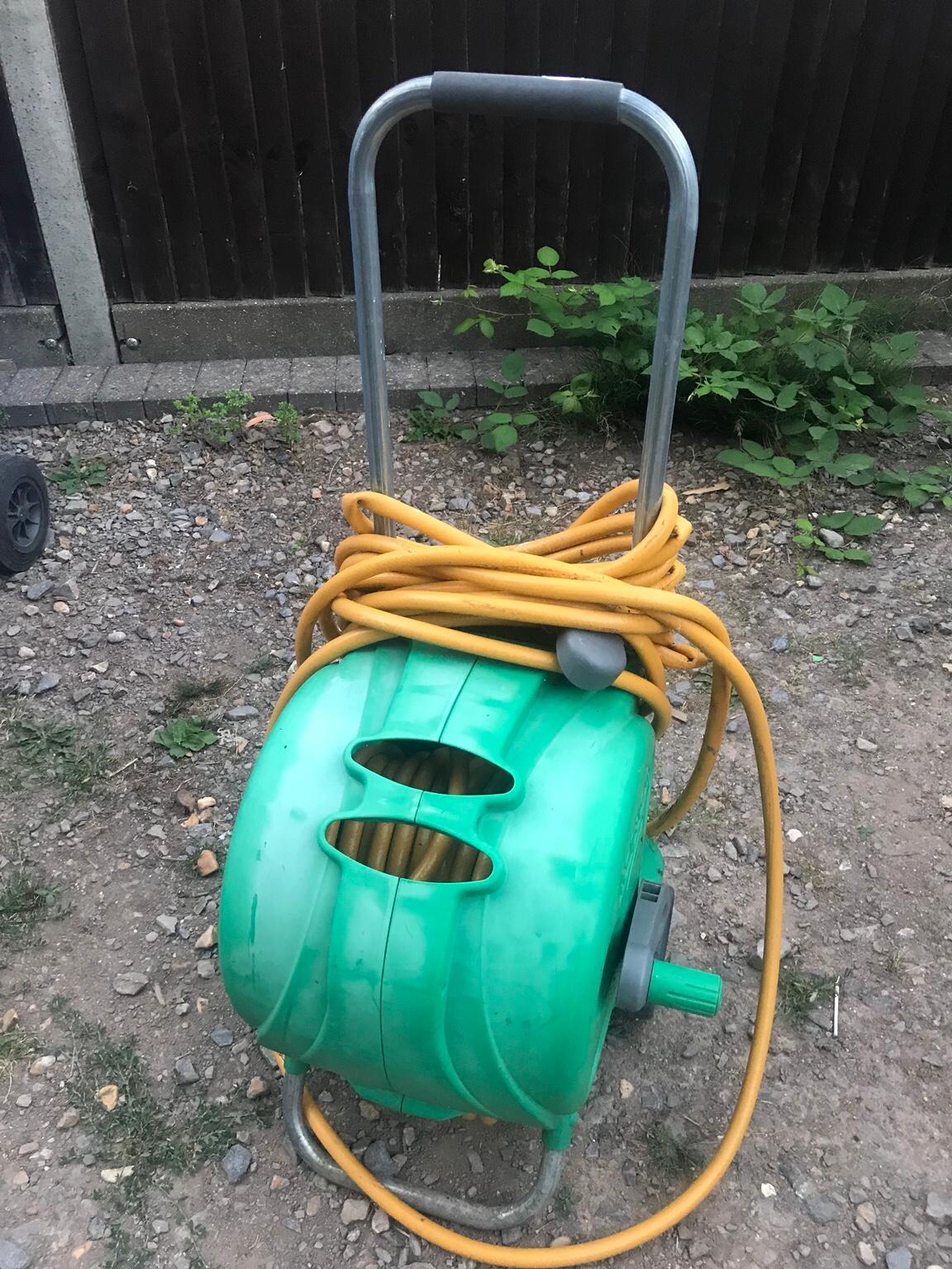 Extra long hose pipe on wheels in GU14 Rushmoor für £ 15,00 zum Verkauf Shpock AT